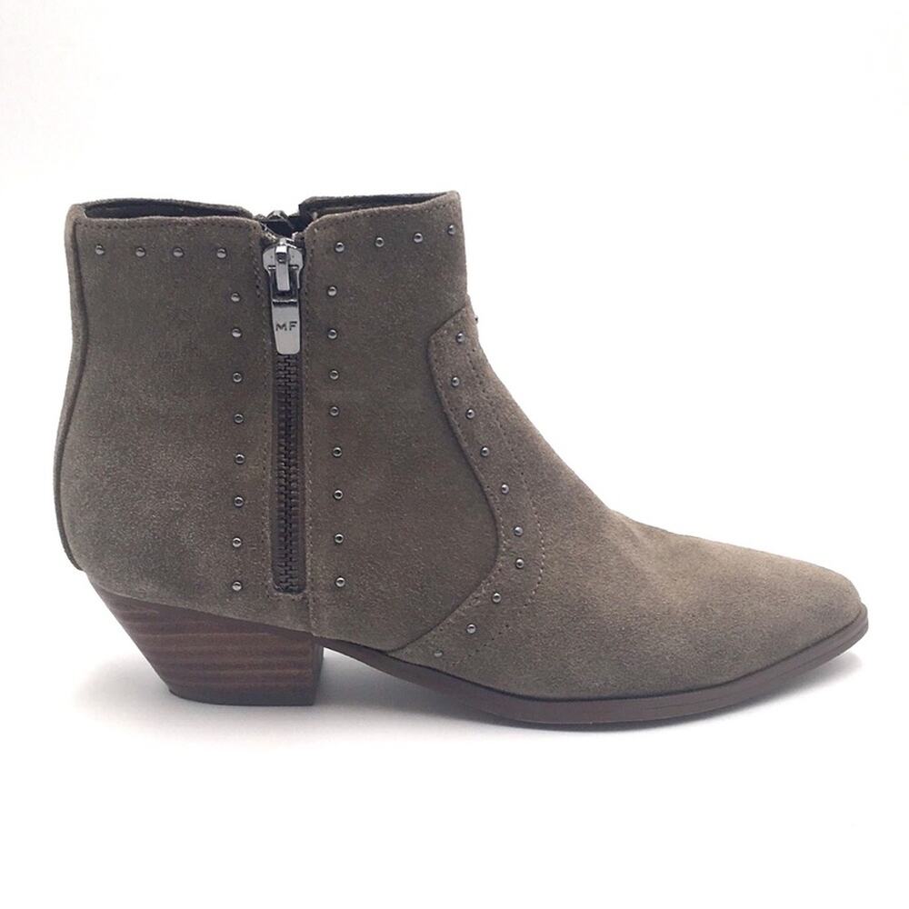 Marc Fisher WANIDA studded ankle boots 6.5 EUC